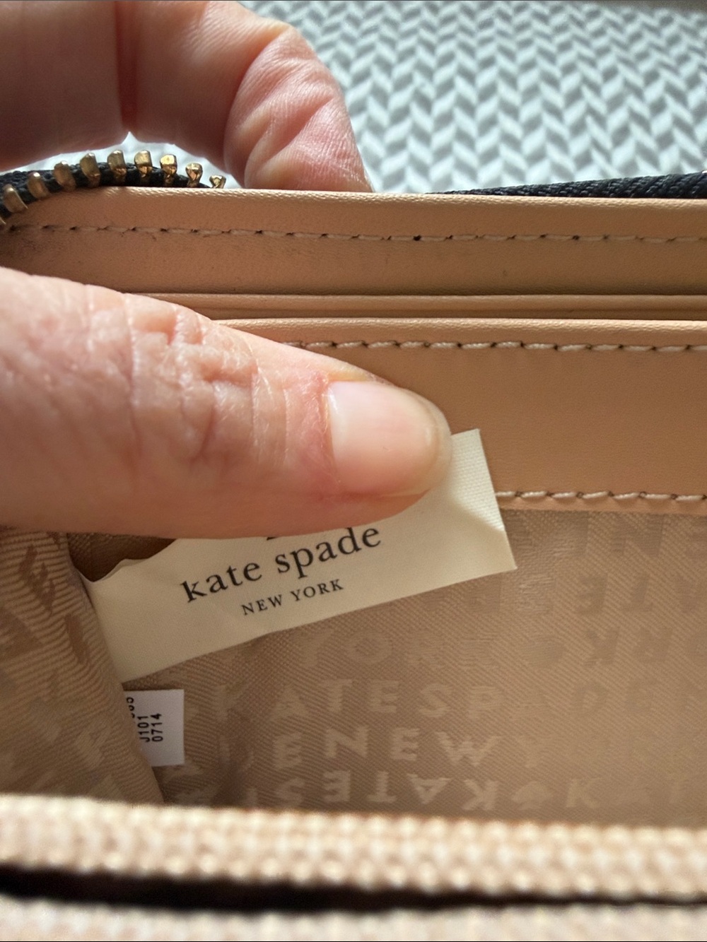 Kate spade Black Leather Zip Wallet - Picture 7 of 9